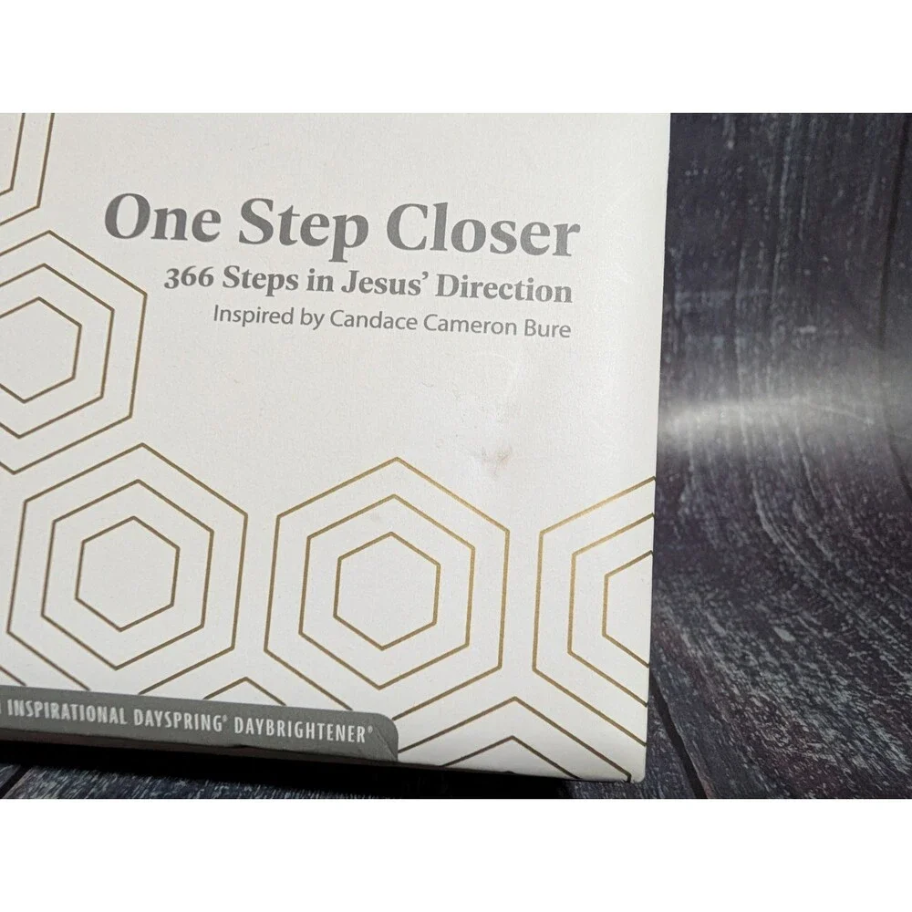 One Step Closer 366 Steps In Jesus Direction Inspirational Daily Calendar Spiral